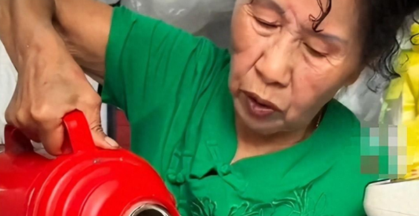 南京阿姨带火雀巢咖啡，品牌方紧急上架同款