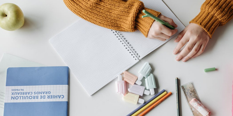 深圳品牌定位公司哪家专业？选择考虑什么因素？