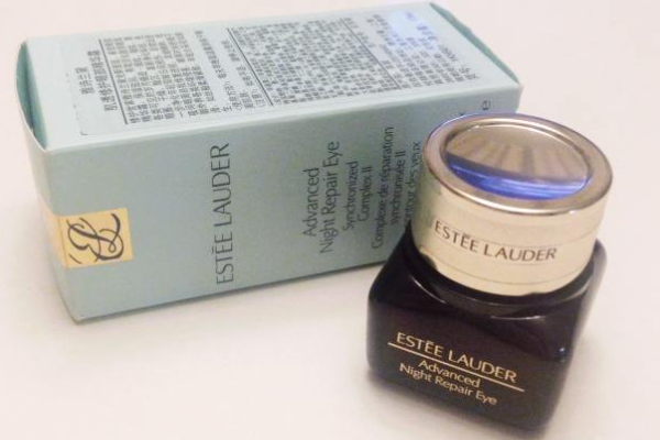 雅诗兰黛美妆品牌