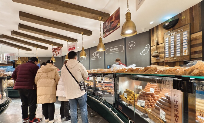 从河南到全国，胖东来品牌战略扩张的挑战与机遇分析