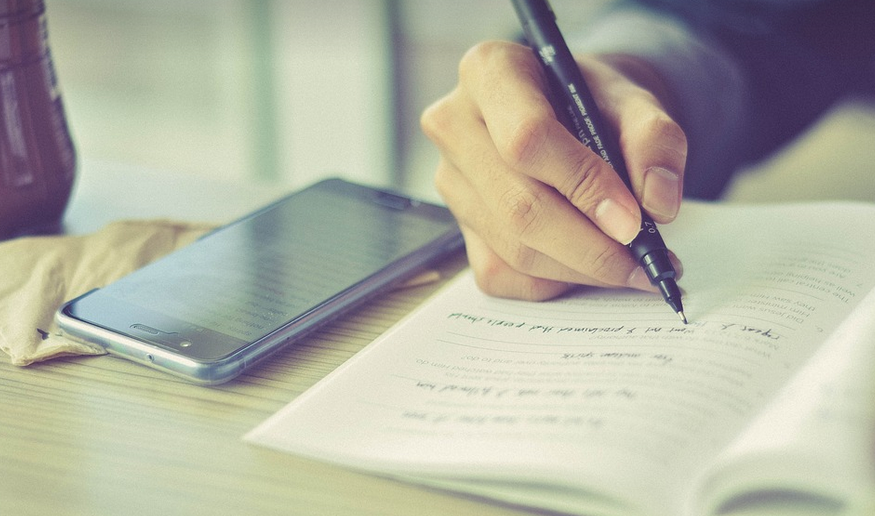 市场定位策略有哪几种？实际如何应用？