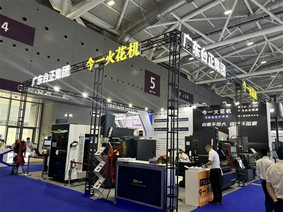 “今一”数控机床品牌定位案例<br>问鼎世界，大国崛起！大型工业设备的品牌之路